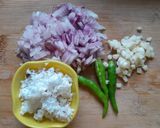 A picture of step 1 of Koral leaves bhaji.