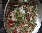 Foto del paso 3 de la receta: Bocadillos de hojas y pencas de remolacha