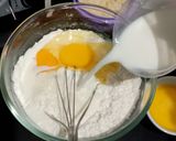Foto langkah ke 2 dari resep Korean egg Bread.