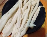 Foto del paso 3 de la receta: Arrolado de pascualina de lechuga, jamón y queso 🧀 😋