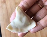 A picture of step 5 of Chocolate samosa.