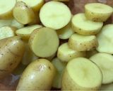 莳萝·洋葱·土豆（简单烹调 替代主食）的食譜步驟1照片