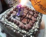 A picture of step 6 of Birthday cake.