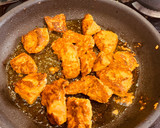 Foto del paso 3 de la receta: Pollo marinado con especias y yogur