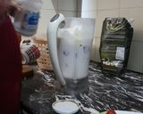 A picture of step 5 of Banana Strawberry milk Delight.