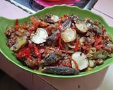 Foto langkah ke 3 dari resep Ikan Asin Super Pedas Manis.