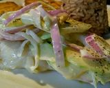 Foto del paso 4 de la receta: MERLUZA Hervida con Pepino y Cebolla al Alioli...!