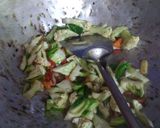 Foto langkah ke 4 dari resep Tumis Kembang Kol dan Tahu.