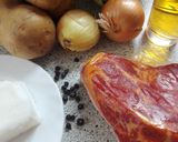 Foto del paso 1 de la receta: Repollo estilo chucrut con paleta de cerdo ahumada