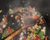 Foto del paso 1 de la receta: Arroz con chicharones
