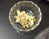 A picture of step 2 of Flower Samosa.