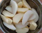 Foto del paso 2 de la receta: Torta invertida de peras🍐y manzanas🍎 😋