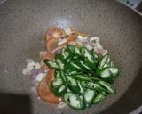 Foto langkah ke 3 dari resep Tumis Jamur Tahu Cabe Hijau.