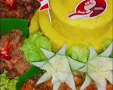 Foto langkah ke 9 dari resep Nasi kuning tumpeng Merdeka.