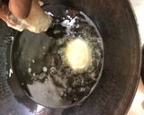 A picture of step 3 of Dahi vada.