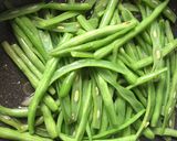 Hình bước làm 3 của món Đậu que xào tỏi