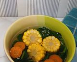 Foto langkah ke 4 dari resep Sayur Bening Bayam Wortel Jagung.
