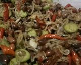 Foto langkah ke 4 dari resep Oseng Teri kacang Pete.