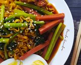 Foto langkah ke 4 dari resep Mie Nyemek Saus Gochujang (Anti ribet).