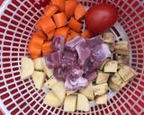 Hình bước làm 1 của món Cà ri sườn non