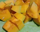 Foto langkah ke 2 dari resep Kolak pisang labu kuning.