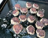 Une image de l'étape 9 de Boulettes de bœuf aux champignons et épices.