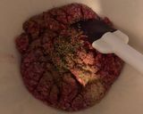 Foto del paso 1 de la receta Hamburguesas de ternera caseras con aros de cebolla