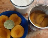 Foto del paso 2 de la receta: Gelatina de leche y durazno paso a paso