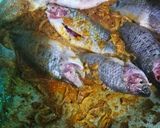 আস্ত দেশী কইমাছ ভূনা।Whole Climbing Perch (organic) curry রেসিপির ধাপ 2 ছবি