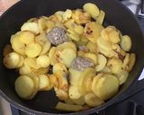 Une image de l'étape 8 de Duo de pommes de terre à la crème de truffe, ail et oignon.