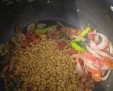 A picture of step 2 of Fenugreek seeds khichdi.