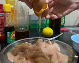 Foto langkah ke 3 dari resep Ayam fillet (crispy chicken popcorn) saus lemon.