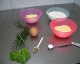 Foto del paso 1 de la receta: Galletas de parmesano, romero, albahaca y orégano