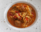 Foto del paso 6 de la receta: Arroz caldoso de albóndigas de butifarra y pimientos de piquillo