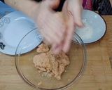 Foto del paso 4 de la receta: Sopa de coliflor y espárragos con albóndigas de pollo