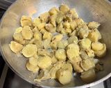 A picture of step 2 of Sweet potato halwa.