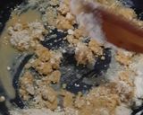 કેસરીયા બેસન મોદક (Kesariya Besan Modak Recipe In Gujarati) રેસીપી સ્ટેપ1ફોટો