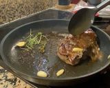 Φωτογραφία βήματος 4 της συνταγής Black Angus USDA Prime Striploin Steak, ψημένη rare