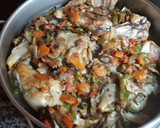 Foto del paso 8 de la receta: Conejo guisado con salsa de setas llanegas y verduras