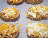 Foto del paso 3 de la receta: Tostadas gratinadas