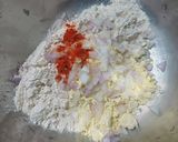 A picture of step 2 of Mushroom egg sandwich.