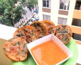 Foto langkah ke 12 dari resep Bakwan Pontianak dan Cabe Cair.