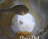 A picture of step 2 of 5 minutes Mango and Karpooravalli Banana Smoothie.