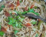 वेज चाउमीन (Veg Chowmein recipe in hindi) रेसिपी चरण 5 फोटो