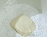Foto langkah ke 10 dari resep Lemon Chia Seed Cake.