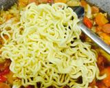 Foto langkah ke 4 dari resep Mie godog Jawa dadakan.