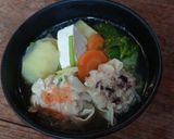 Foto langkah ke 5 dari resep Sup Dimsum Hangat Menyegarkan.