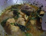 Foto langkah ke 4 dari resep Ayam Woku Kemangi khas Manado.
