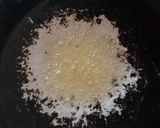 Foto del paso 5 de la receta: Empanaditas de choclo con pollo, salsa blanca y queso
