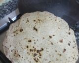 A picture of step 4 of Roti.